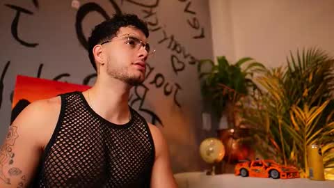 kevin online show from October 1, 12:38 am