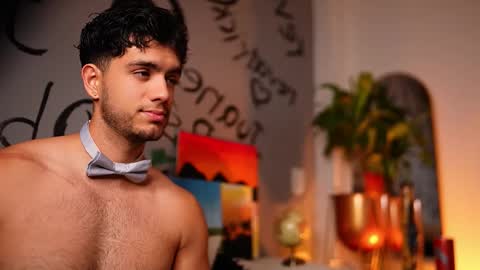 kevin online show from November 3, 12:35 am