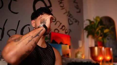 kevin online show from November 6, 12:55 am