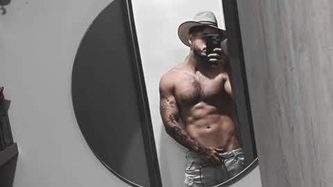 Snapshot of noha_miler chatting on June 4, 12:38 am kevin online show from June 4, 12:38 am