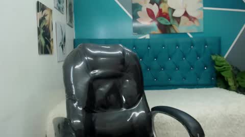 Noha Scott online show from February 20, 10:59 pm