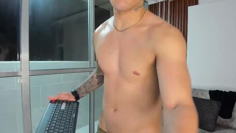 nohabennett7 online show from March 6, 3:36 am