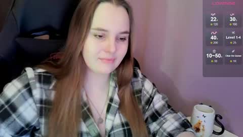 noir_ember_ online show from April 16, 4:08 pm