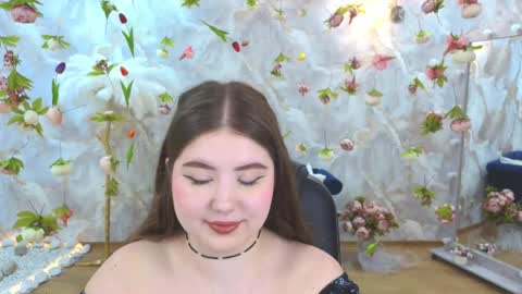 noirwhisper online show from April 17, 6:22 pm