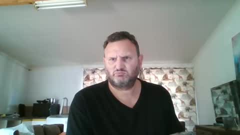 Snapshot of nollie244 chatting on January 3, 10:31 am Nollie online show from January 3, 10:31 am