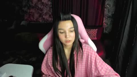 Snapshot of nomibean chatting on May 23, 8:46 pm nomi online show from May 23, 8:46 pm