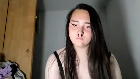 Snapshot of nonbinarybeauty20 chatting on September 11, 6:30 pm nonbinarybeauty20 online show from September 11, 6:30 pm