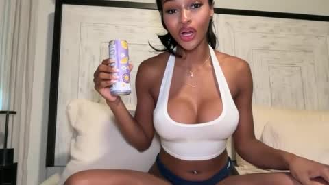 Snapshot of noodsovernudes chatting on July 13, 12:24 am NoodsOverNudes online show from July 13, 12:24 am
