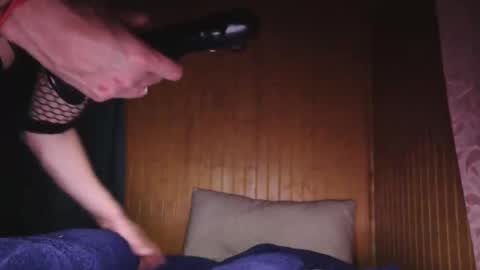 Snapshot of noon_ee chatting on December 13, 5:38 am Noon ee online show from December 13, 5:38 am