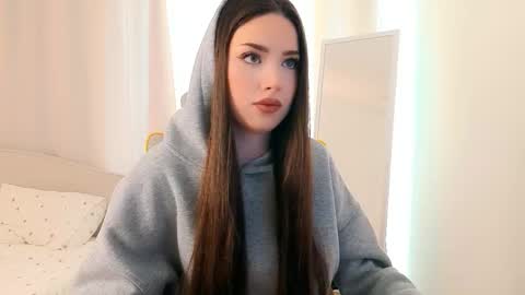 Snapshot of noonespy chatting on March 24, 4:17 am Syndney online show from March 24, 4:17 am