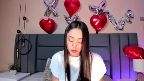 Nora Da Silva online show from February 15, 2:25 pm