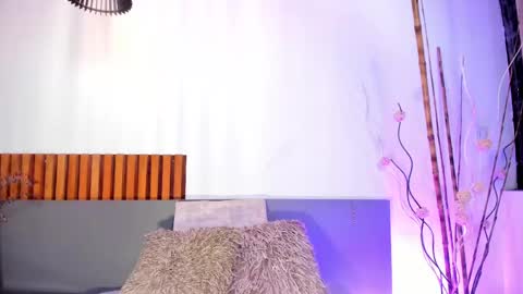 Nora Da Silva online show from April 23, 12:45 am