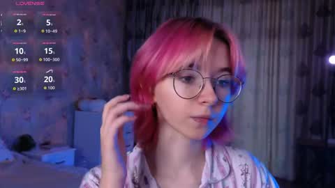 Nora Failure online show from October 6, 6:11 am