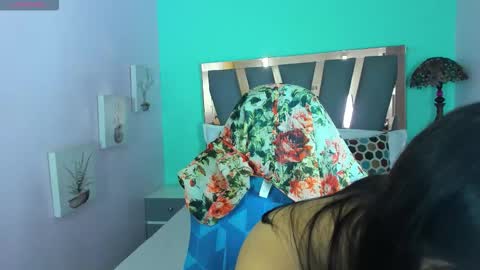 Snapshot of nora_temptress chatting on February 6, 3:37 pm Nora Temptress online show from February 6, 3:37 pm