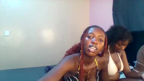 Snapshot of norababy20 chatting on June 11, 5:05 am Norababy20 online show from June 11, 5:05 am