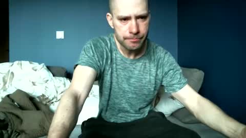 norbertopl87 online show from April 19, 7:07 am