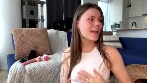 Snapshot of nordicbelle chatting on April 17, 1:58 pm Nordic Belle online show from April 17, 1:58 pm