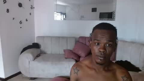 Snapshot of noreno9159 chatting on November 9, 5:11 pm noreno9159 online show from November 9, 5:11 pm