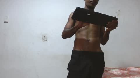 Snapshot of noreno9159 chatting on May 9, 4:39 am noreno9159 online show from May 9, 4:39 am