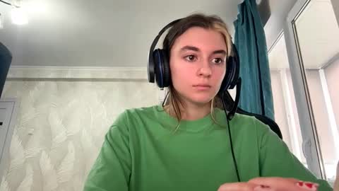 Snapshot of norinefrymyer chatting on February 27, 7:19 am Elena online show from February 27, 7:19 am