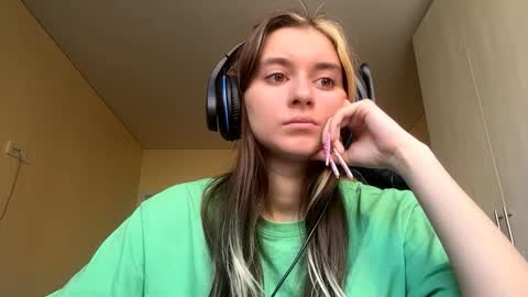 Elena online show from March 17, 7:01 am