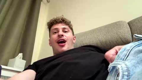 northofsouth_xxx online show from April 24, 9:50 pm