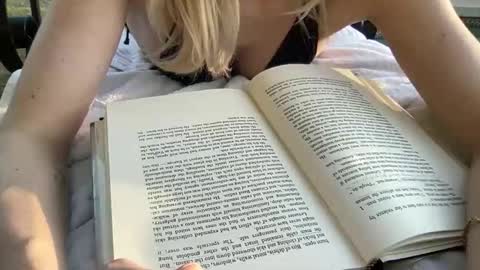 noscandal online show from March 14, 1:01 am