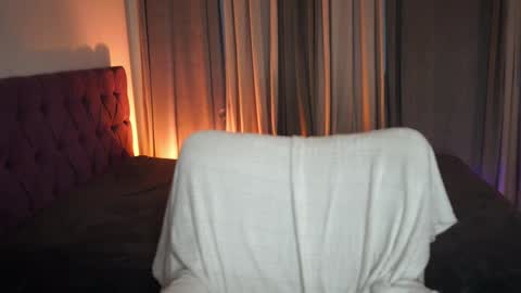 Tina online show from April 16, 5:14 pm