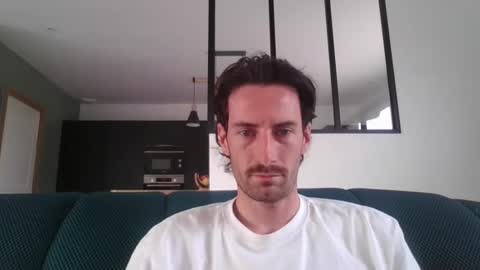 Snapshot of notenic chatting on October 31, 1:23 pm Notenic online show from October 31, 1:23 pm