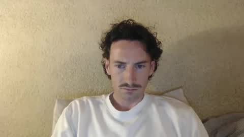 Snapshot of notenic chatting on November 16, 12:49 am Notenic online show from November 16, 12:49 am