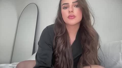 nellyxoxo online show from February 4, 9:09 pm