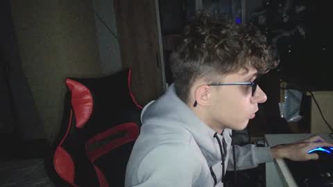 Snapshot of notspace_721128 chatting on December 5, 6:00 pm NotSpace   online show from December 5, 6:00 pm