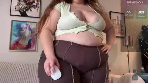 Snapshot of noturbabymoms chatting on January 16, 2:41 pm NotUrBabyMoms online show from January 16, 2:41 pm