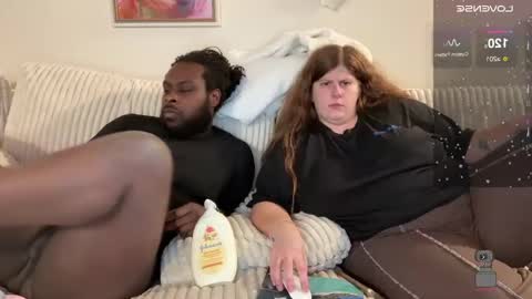 Snapshot of noturbabymoms chatting on January 17, 2:08 am NotUrBabyMoms online show from January 17, 2:08 am