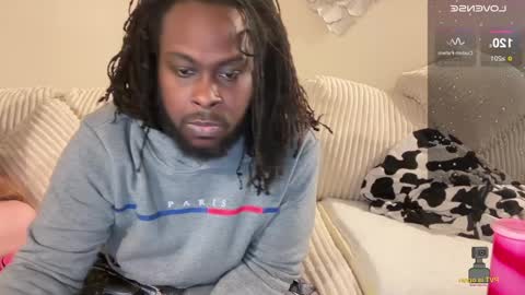 Snapshot of noturbabymoms chatting on January 27, 11:33 pm NotUrBabyMoms online show from January 27, 11:33 pm