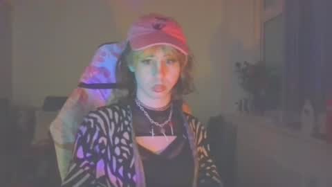 Lucy online show from February 21, 3:07 am