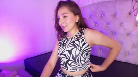 Snapshot of nova_30 chatting on March 2, 3:08 pm V A L E R Y online show from March 2, 3:08 pm