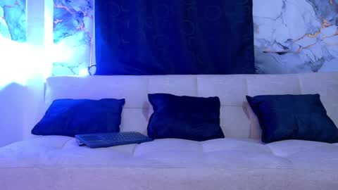 Snapshot of nova_kittyy chatting on June 29, 10:10 pm Nova kitty tx online show from June 29, 10:10 pm