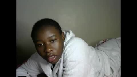 novaah online show from November 25, 1:38 am