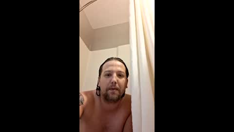 Snapshot of novaandducky chatting on May 27, 5:04 am NovaAndDucky online show from May 27, 5:04 am