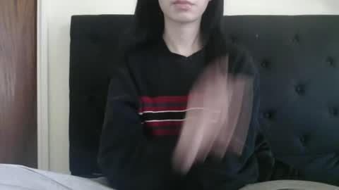 Olivia online show from April 17, 4:43 pm