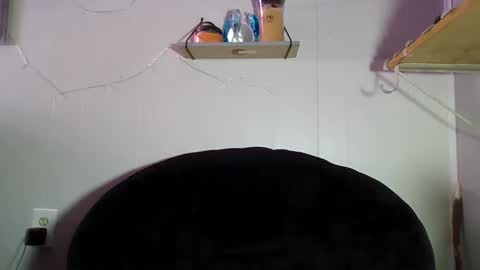 LucidXotix online show from February 25, 7:07 am