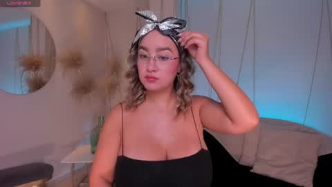 Snapshot of novasinclairx chatting on July 26, 12:01 pm Nova Sinclair online show from July 26, 12:01 pm