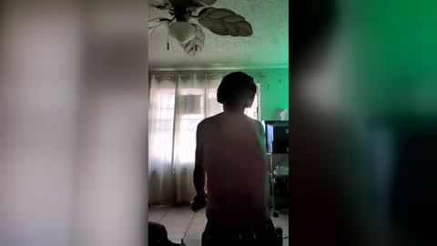 Snapshot of novasocia chatting on July 25, 12:53 am novasocia online show from July 25, 12:53 am
