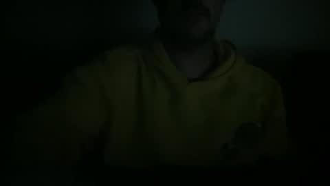 novio_muyalto online show from April 1, 8:15 am