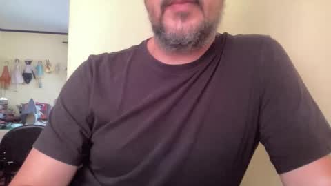 novio_muyalto online show from April 17, 9:18 pm