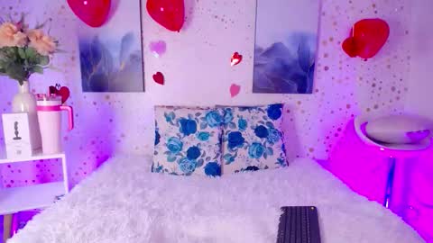 Snapshot of novoa_prime chatting on February 20, 6:26 am Stev online show from February 20, 6:26 am