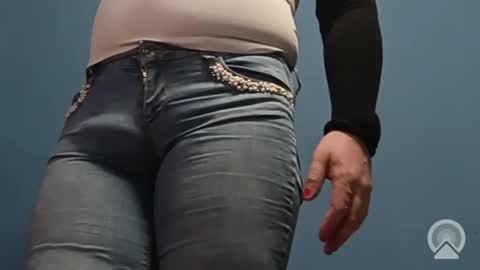 Snapshot of nowandimmediately chatting on November 14, 9:13 pm nowandimmediately online show from November 14, 9:13 pm