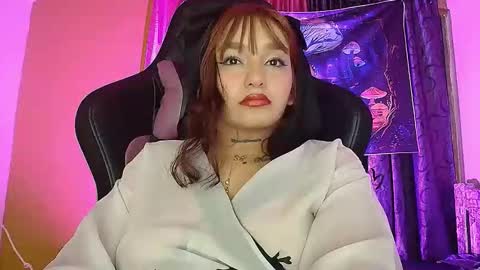 noxveeltt online show from February 16, 5:25 am