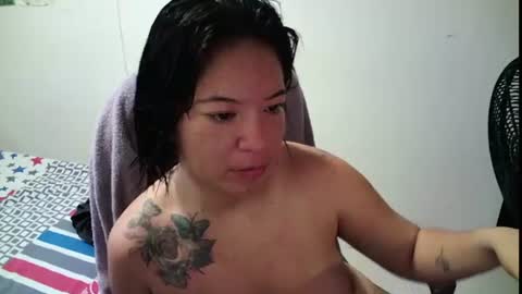 Snapshot of noxxvelveth chatting on August 8, 4:31 pm noxxvelveth online show from August 8, 4:31 pm